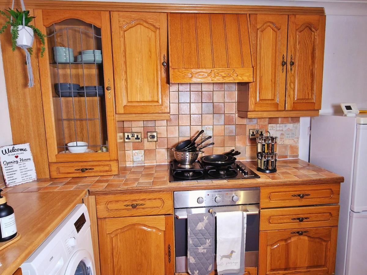 Spacious & Comfy Home- Very Close To Nec Birmingham ,Hs2 & Airport- Perfect For Contractors & Groups- Free Parking & Fast Wifi Marston Green Extérieur photo